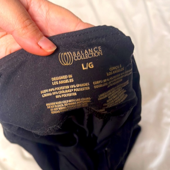 Leggings with criss cross details - Picture 2 of 2